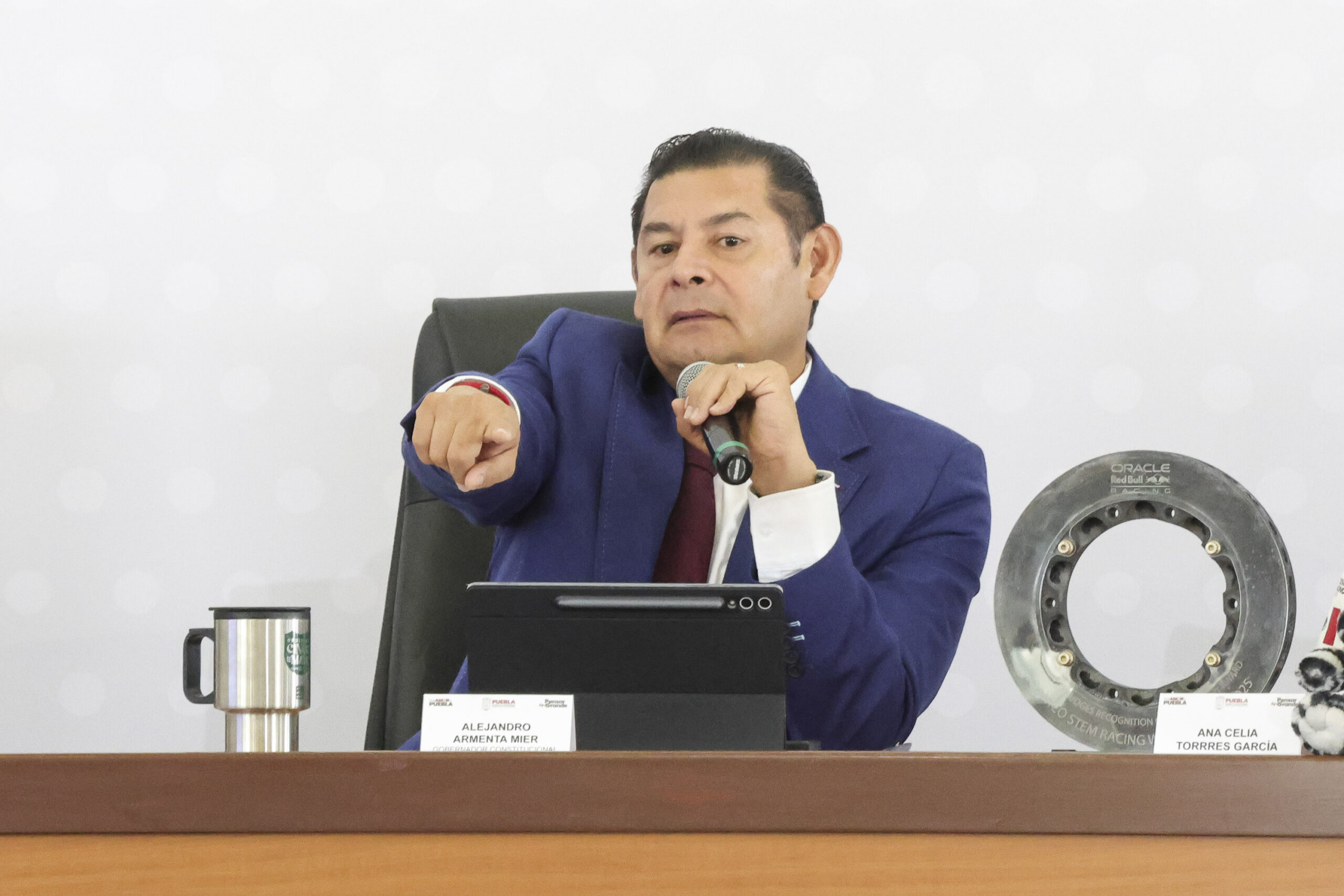 Gobierno de Puebla denuncia a Agua de Puebla por dañar carretera recién rehabilitada
