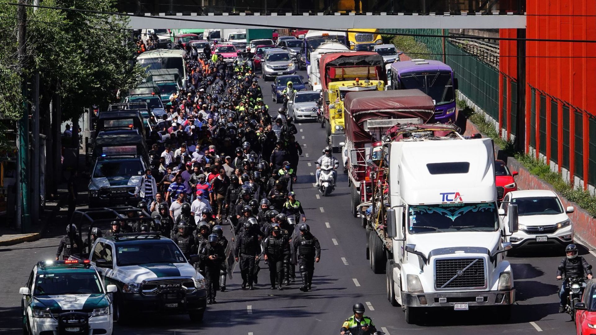 Transportistas anuncian bloqueo nacional el 24 de noviembre por incremento de asaltos