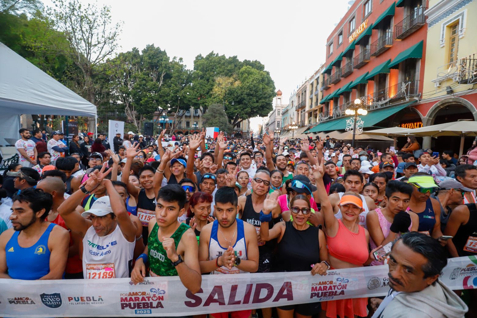 Maratón Puebla 2025 reúne a más de 20 mil corredores y consolida a la entidad como sede deportiva nacional