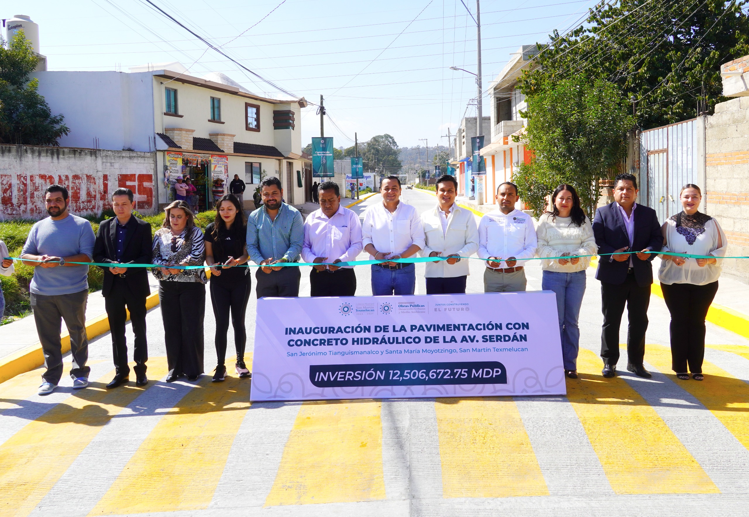 Inauguran pavimentación de la avenida Aquiles Serdán en Moyotzingo; obra beneficiará a más de 30 mil personas