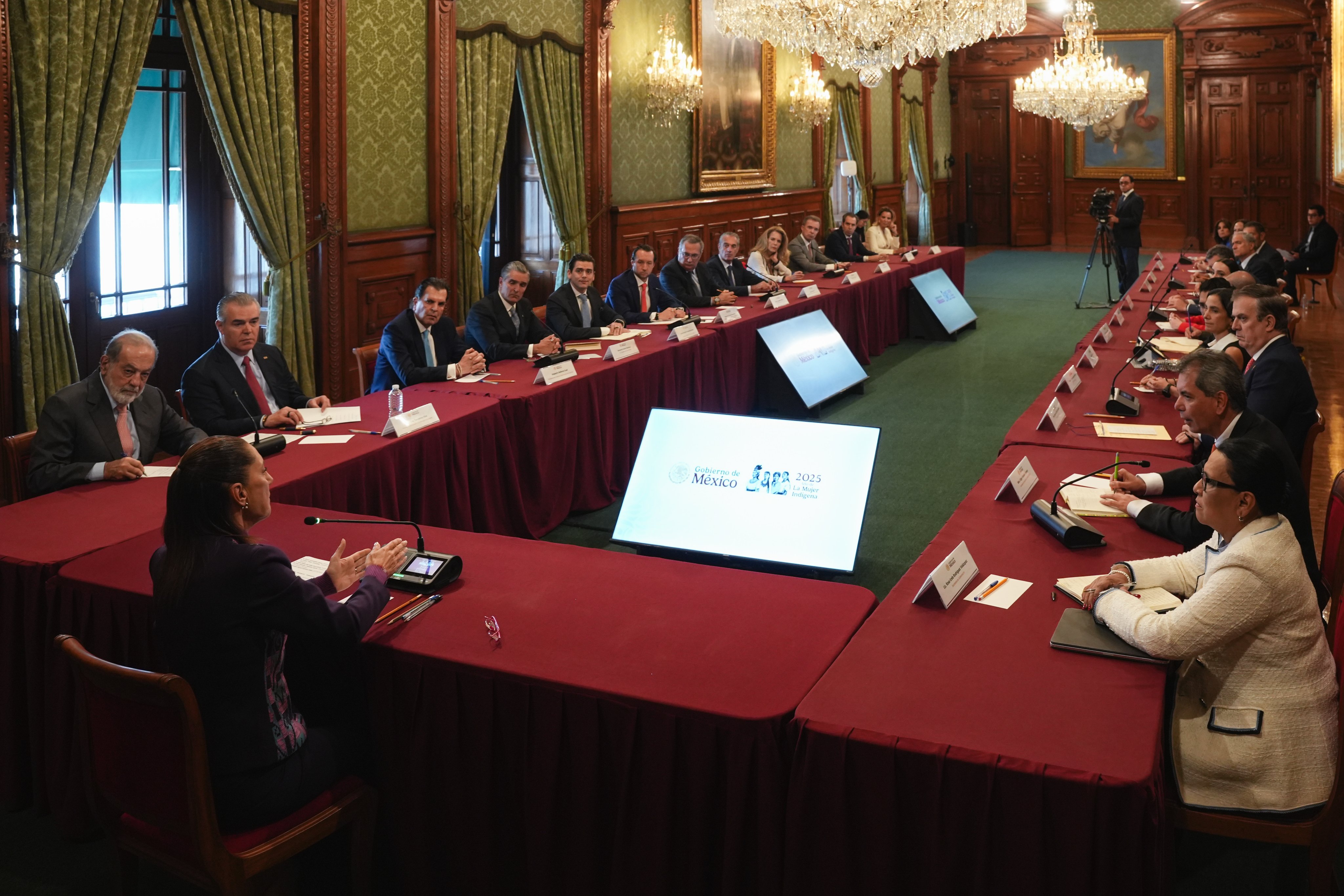 Sheinbaum crea Consejo para la Promoción de Inversiones con líderes empresariales clave