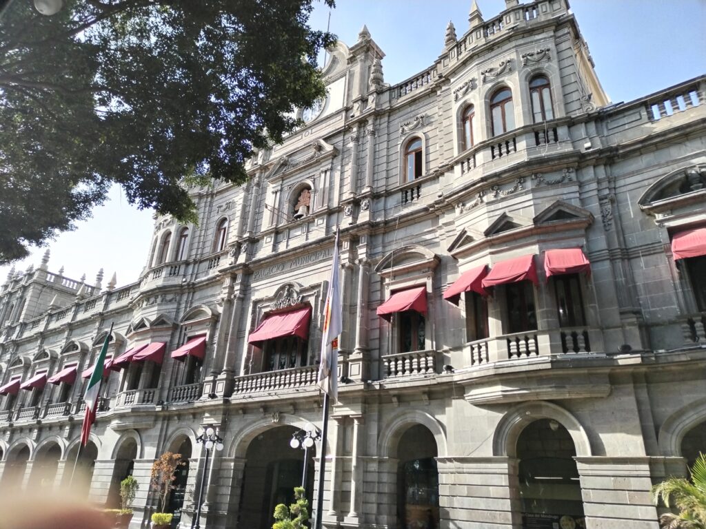 Puebla capital perfila presupuesto de 7,740 mdp para 2026; seguridad concentra el mayor gasto