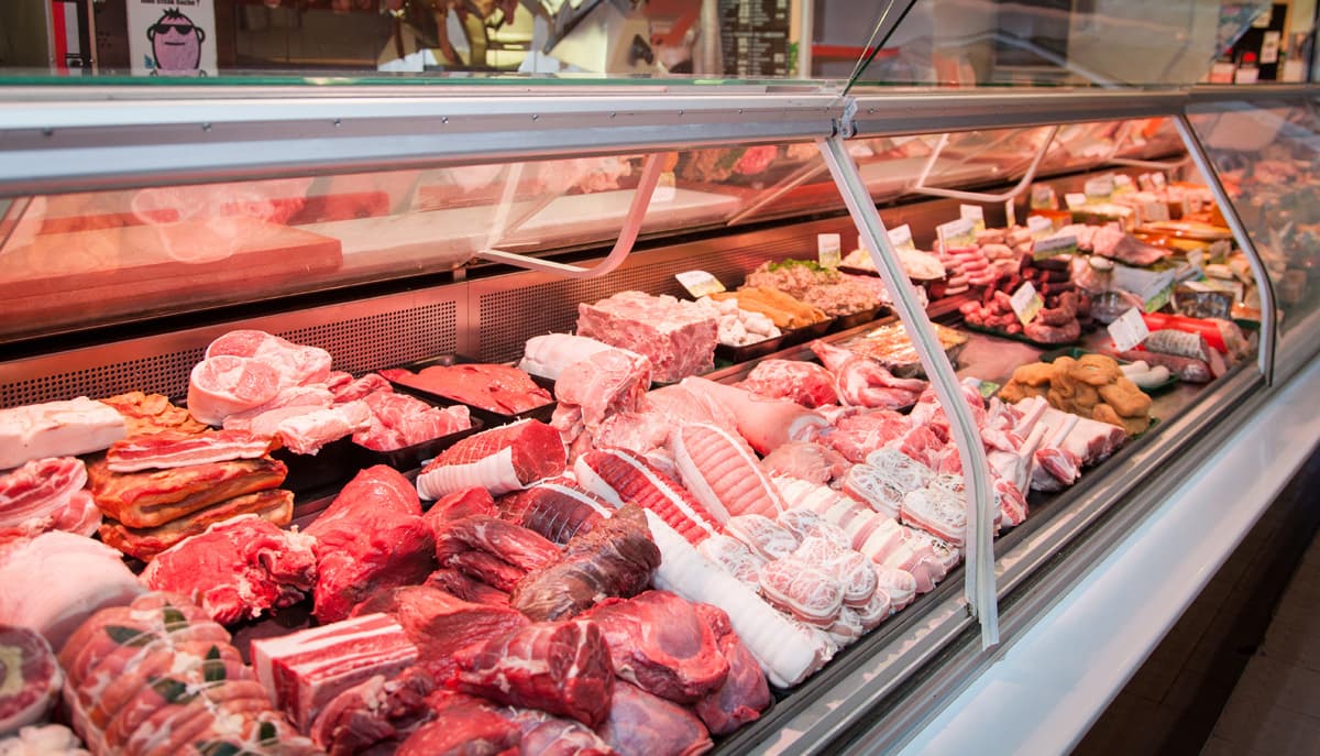 Alza en precios de carne: plaga del gusano barrenador y cierre de exportaciones elevan costos cárnicos
