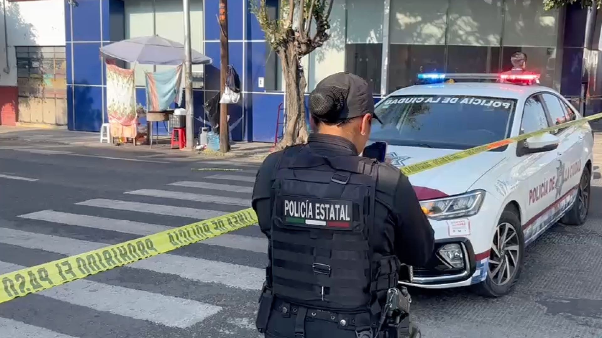 Descartan explosivo real en BBVA de la 25 Poniente; buscan a quien sembró el pánico