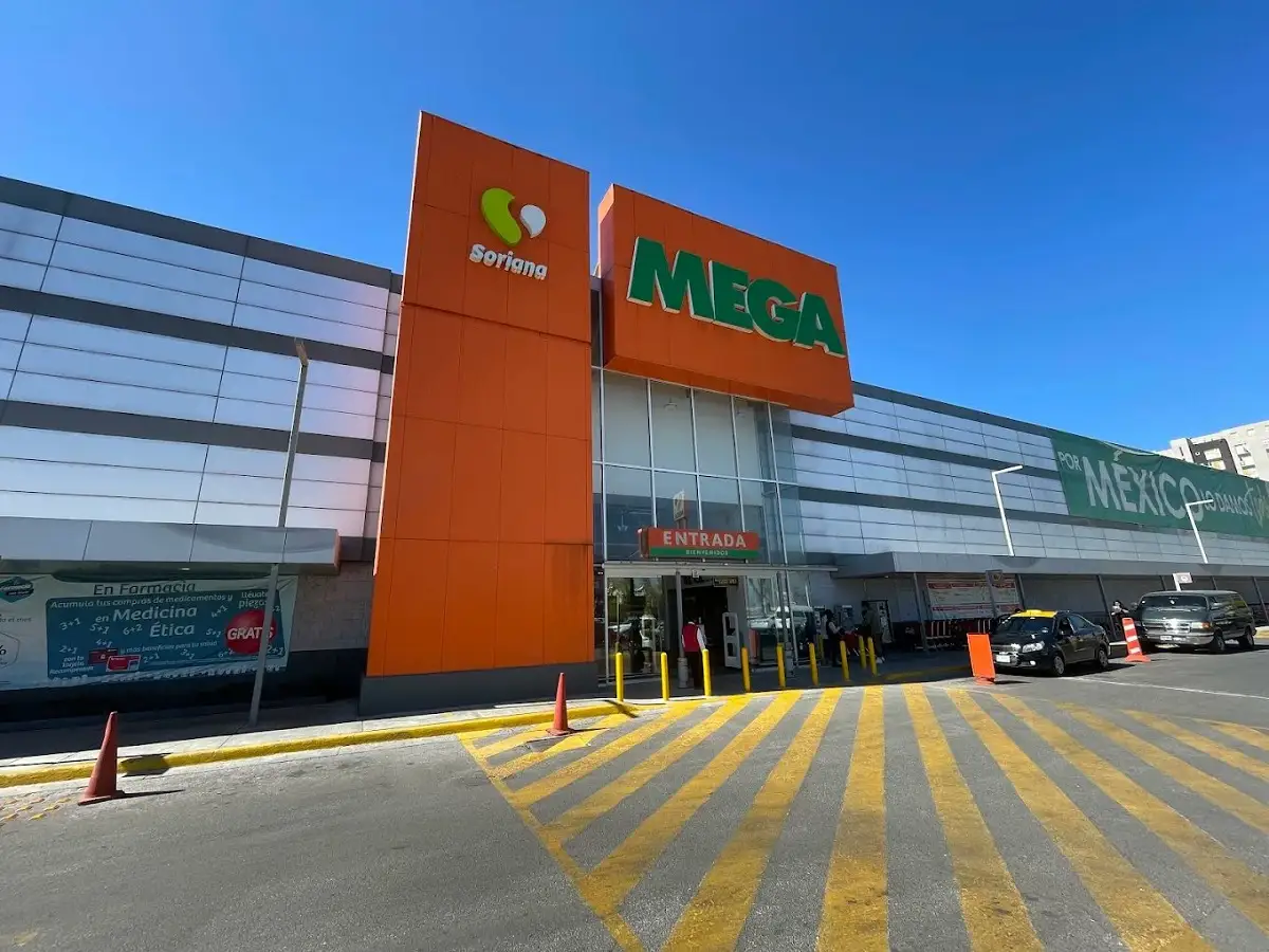Asalto armado genera pánico en Soriana Híper Angelópolis; es el segundo ataque en dos meses