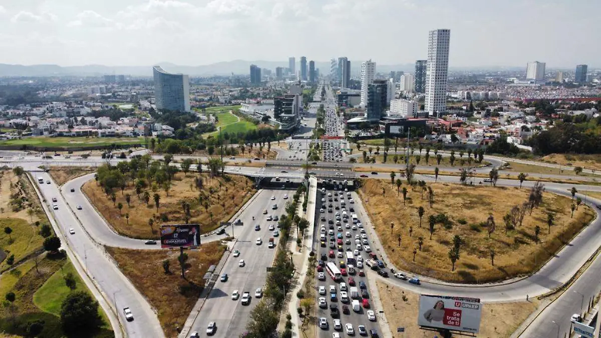 Placas foráneas ilegales proliferan en Puebla por trámites exprés ofrecidos en redes sociales