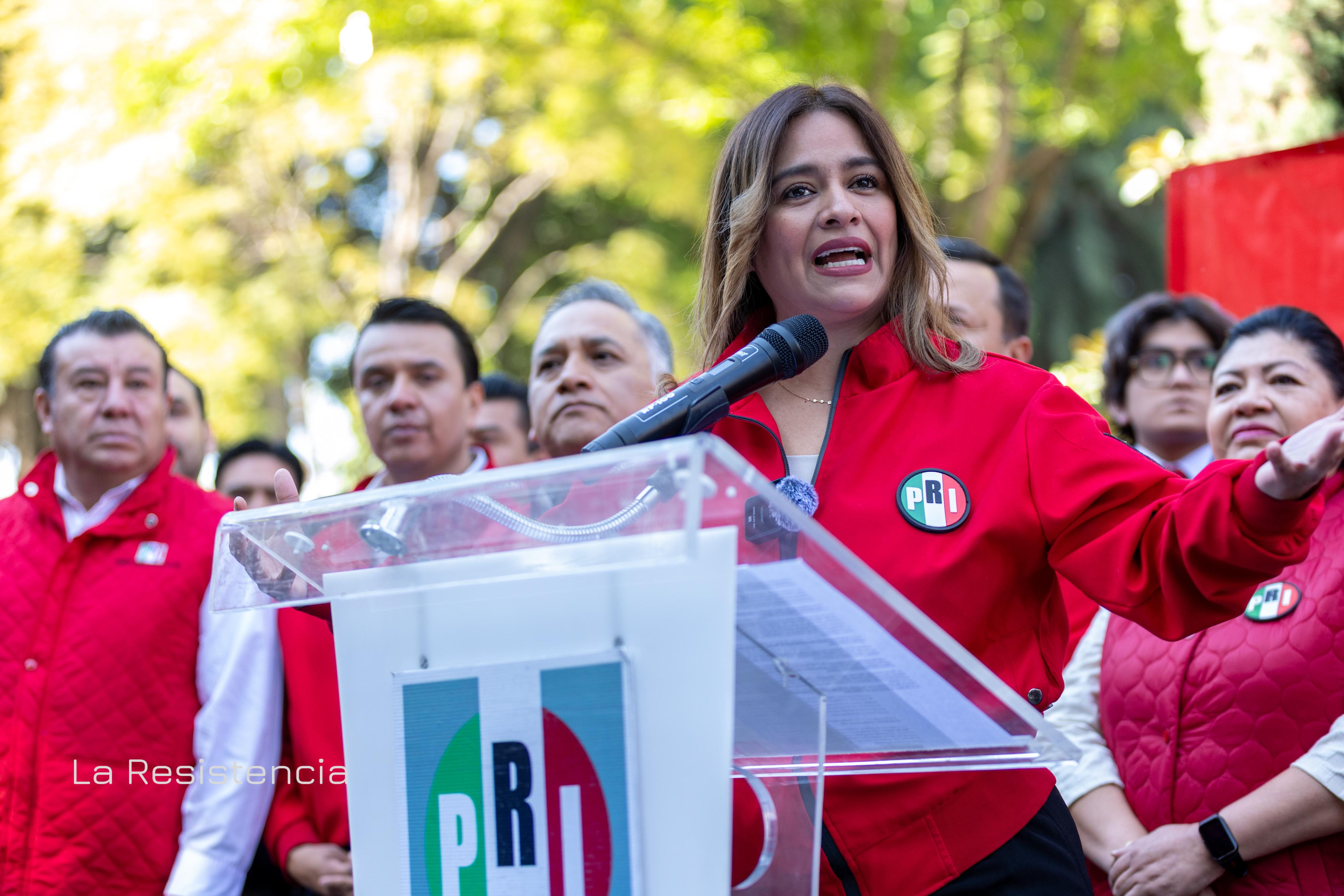 Ceja cierra filas en el PRI Puebla y llama a Delfina Pozos a mantenerse en el partido
