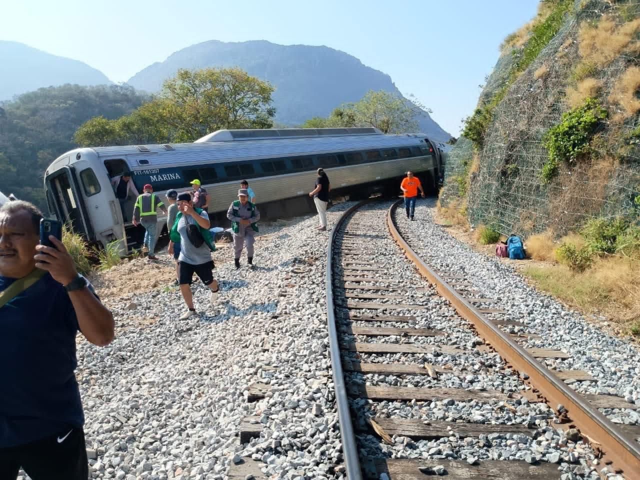 Detienen al maquinista del Tren Interoceánico por descarrilamiento en Oaxaca