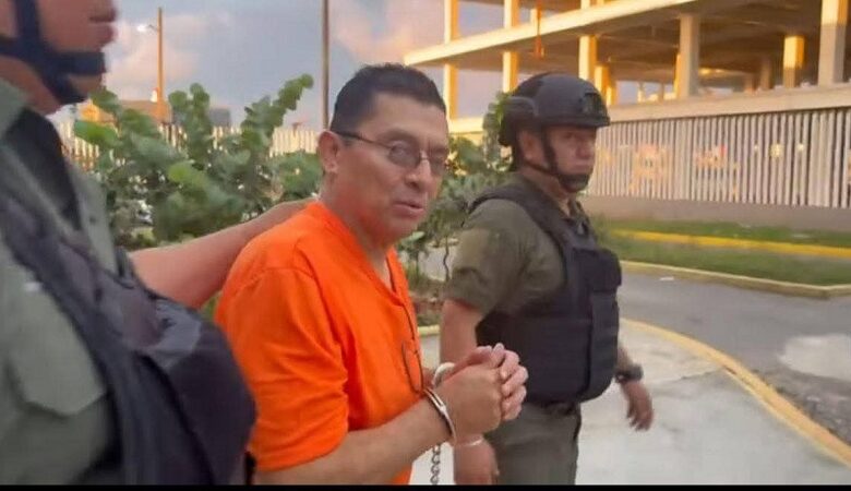 Rafael León denuncia persecución judicial tras ser acusado de terrorismo