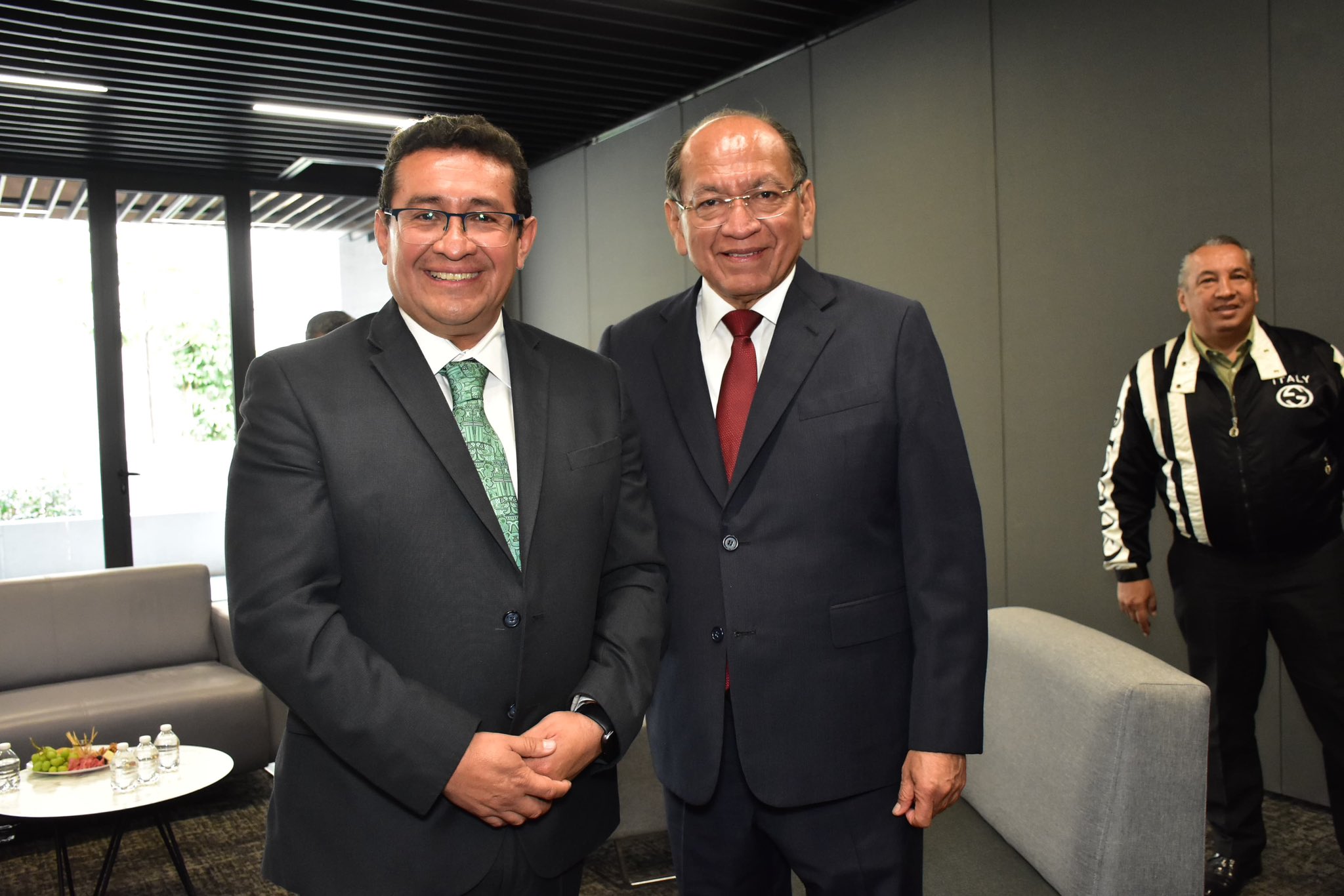 Comparece Samuel Aguilar ante el Congreso y asegura gobernabilidad en Puebla