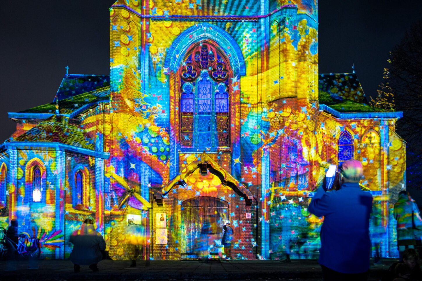 Puebla se ilumina: Glow México llega por primera vez a América Latina con arte, tecnología y derrama millonaria