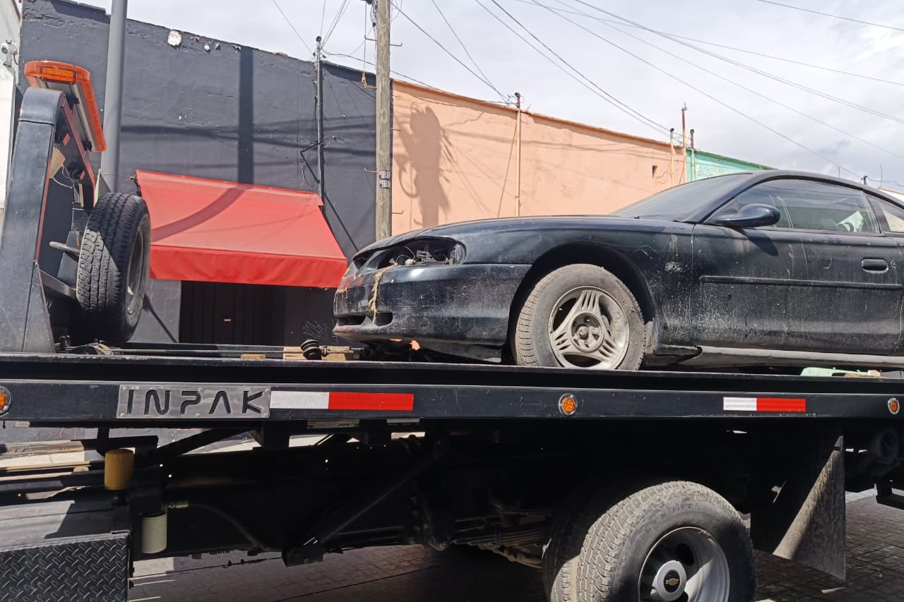 San Pedro Cholula refuerza operativo para retirar vehículos abandonados y mejorar la seguridad vial