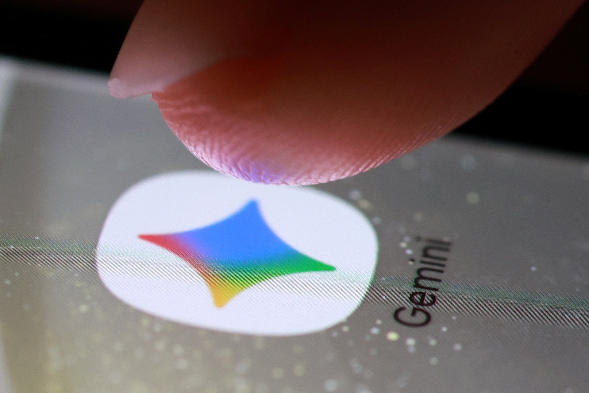 Apple integrará modelos Gemini de Google para potenciar Siri y Apple Intelligence en 2026