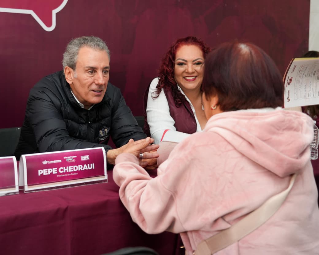 Pepe Chedraui lleva el \"Día del Pueblo\" a Villa Frontera; entregan apoyos funcionales