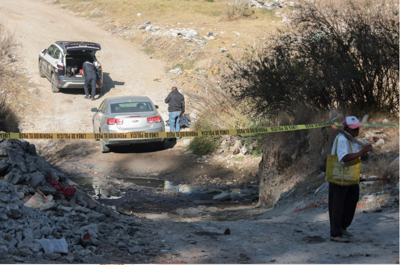 Hallan cuerpo con signos de violencia en barranca de Santa María Xonacatepec