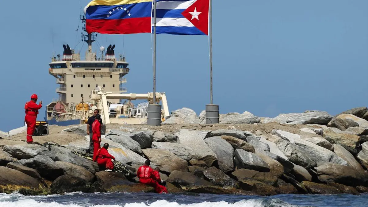Estados Unidos autoriza venta de petróleo venezolano a Cuba con restricciones y supervisión de OFAC