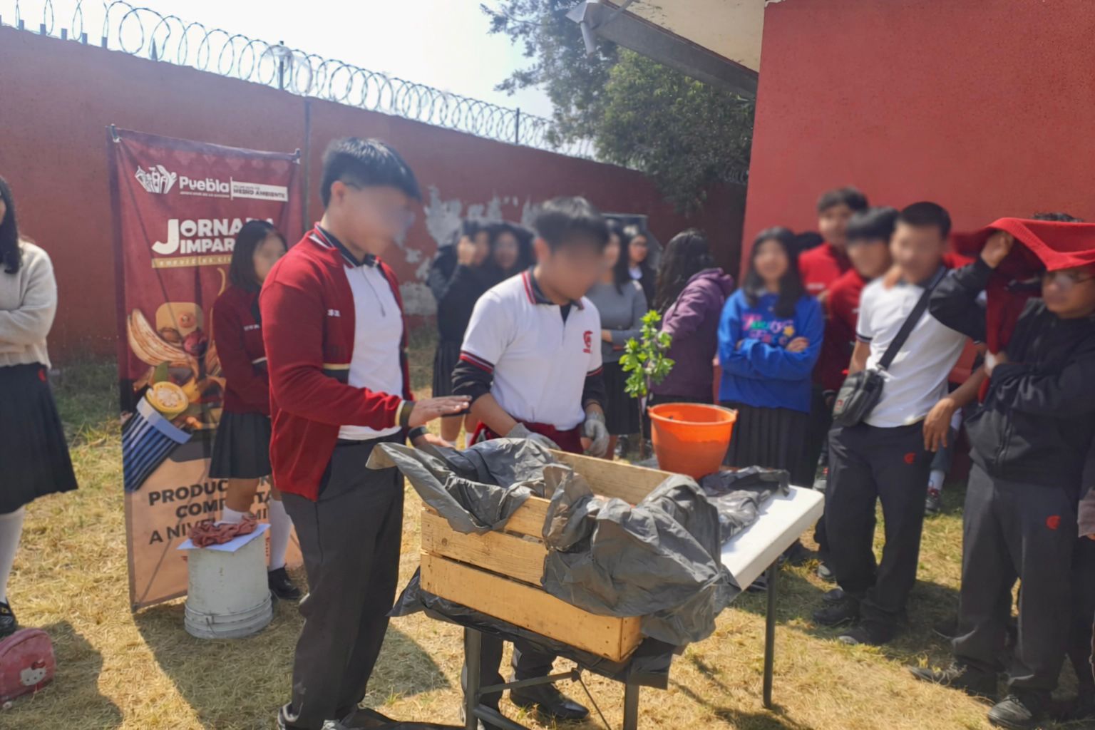 Gobierno de Puebla lleva jornada de educación ambiental a estudiantes del CBTIS 260