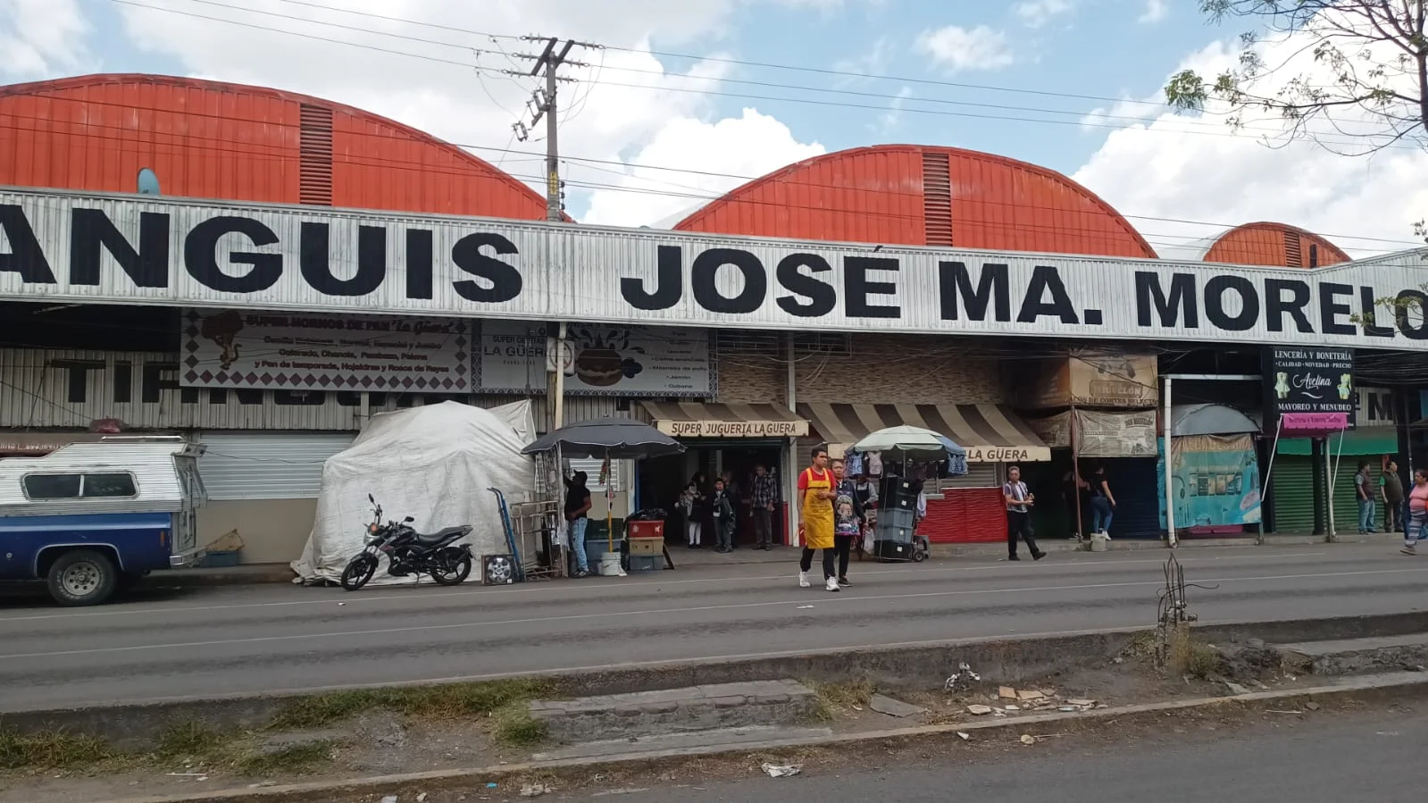 SSP Puebla identifica 7 puntos de cobro de piso en mercados; operan bandas nacionales y extranjeros