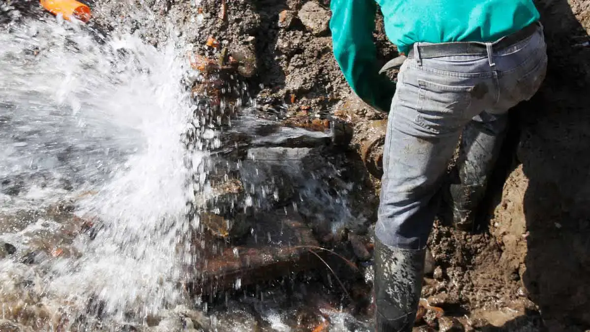 Van tras el \"huachicol de agua\" en Puebla: Conagua investiga 200 pozos clandestinos