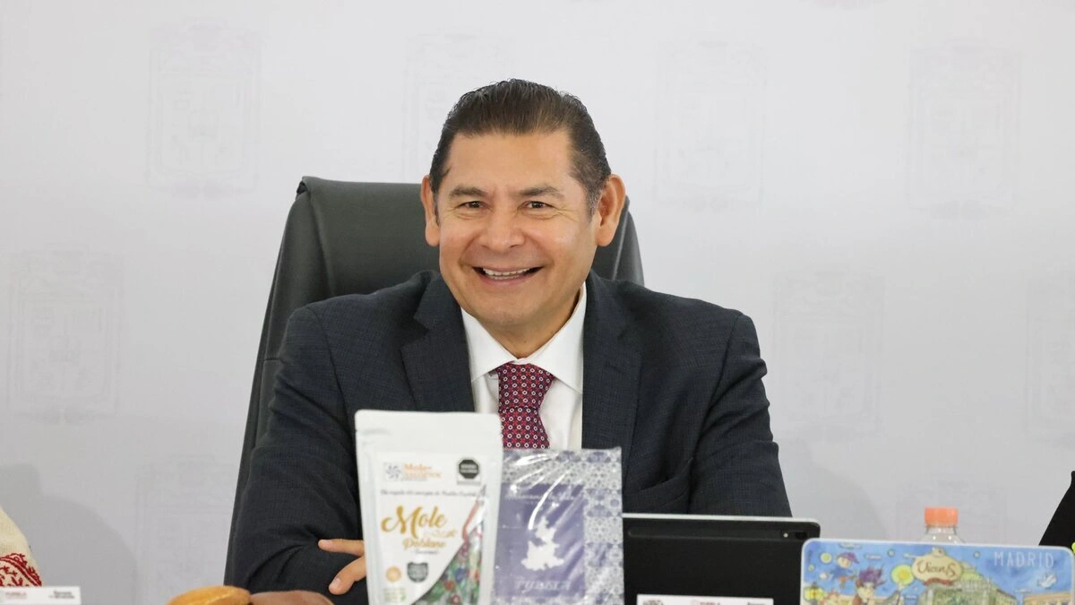 Armenta frena \"nerviosismo\" por destapes: reconoce perfiles femeninos pero pide respetar tiempos