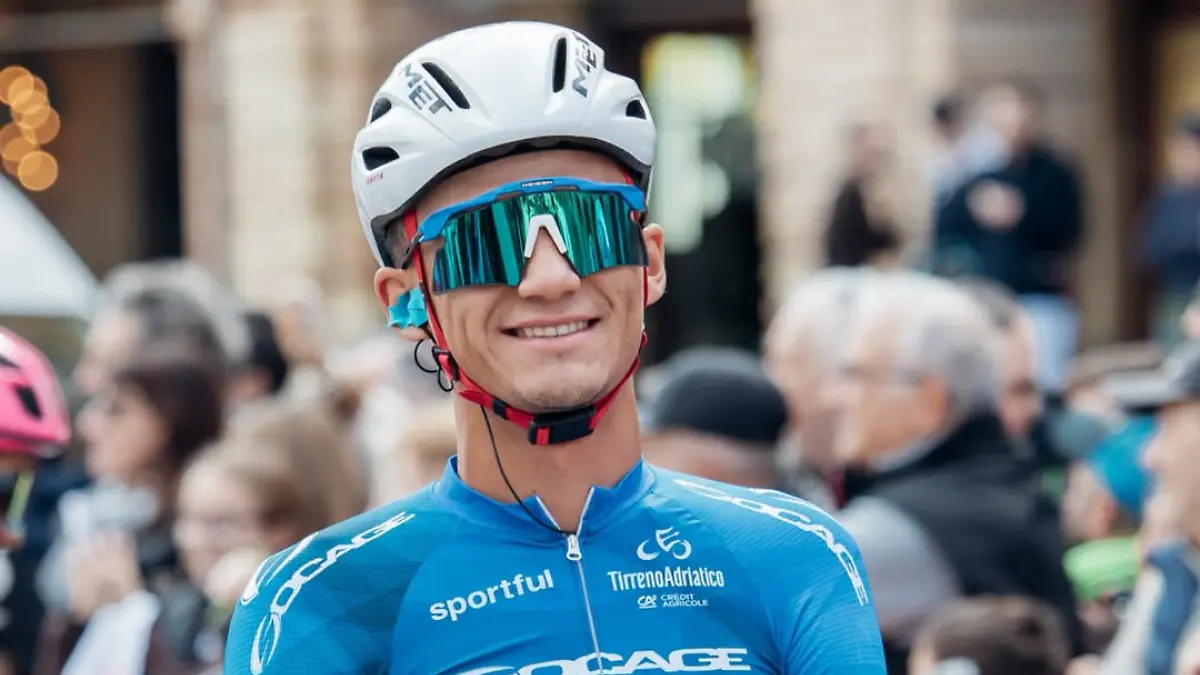 Isaac del Toro conquista la etapa reina y acaricia la gloria eterna en la Tirreno-Adriático