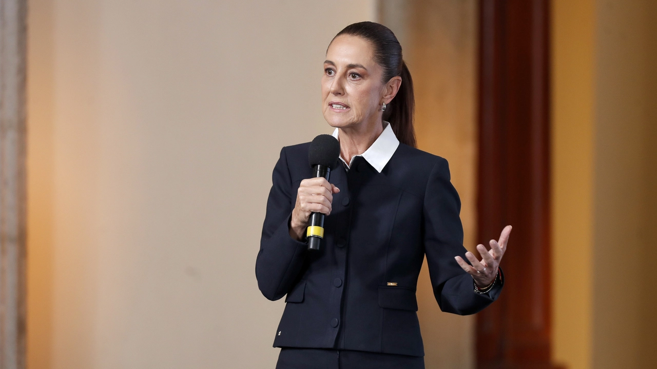 Sheinbaum lanza \"Plan B\" tras revés legislativo; va por recorte a Congresos y adelanto de Revocación para 2027