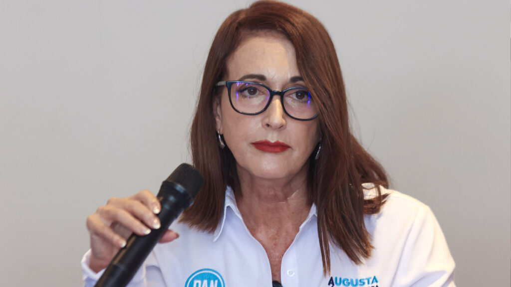 Augusta Díaz de Rivera niega desaparición de computadoras del PAN Puebla