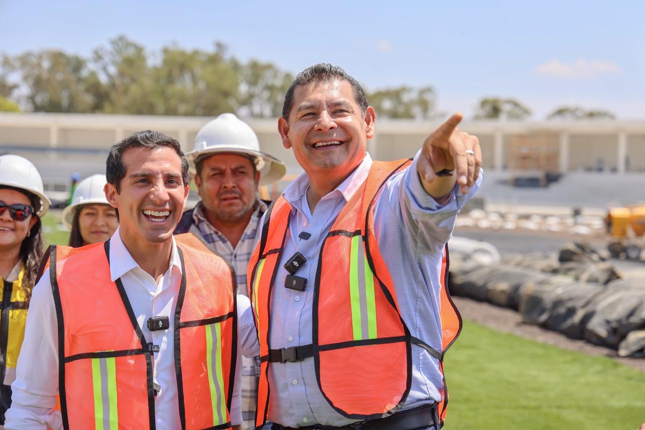 Anuncian construcción de 25 canchas de fútbol en Puebla rumbo al Mundial 2026