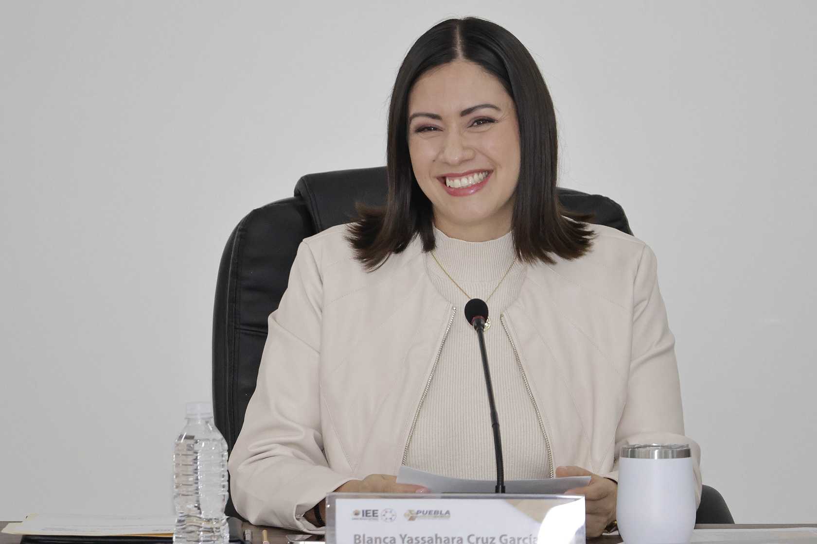 Cámara de Diputados elige a la presidenta del IEE Puebla como nueva consejera nacional