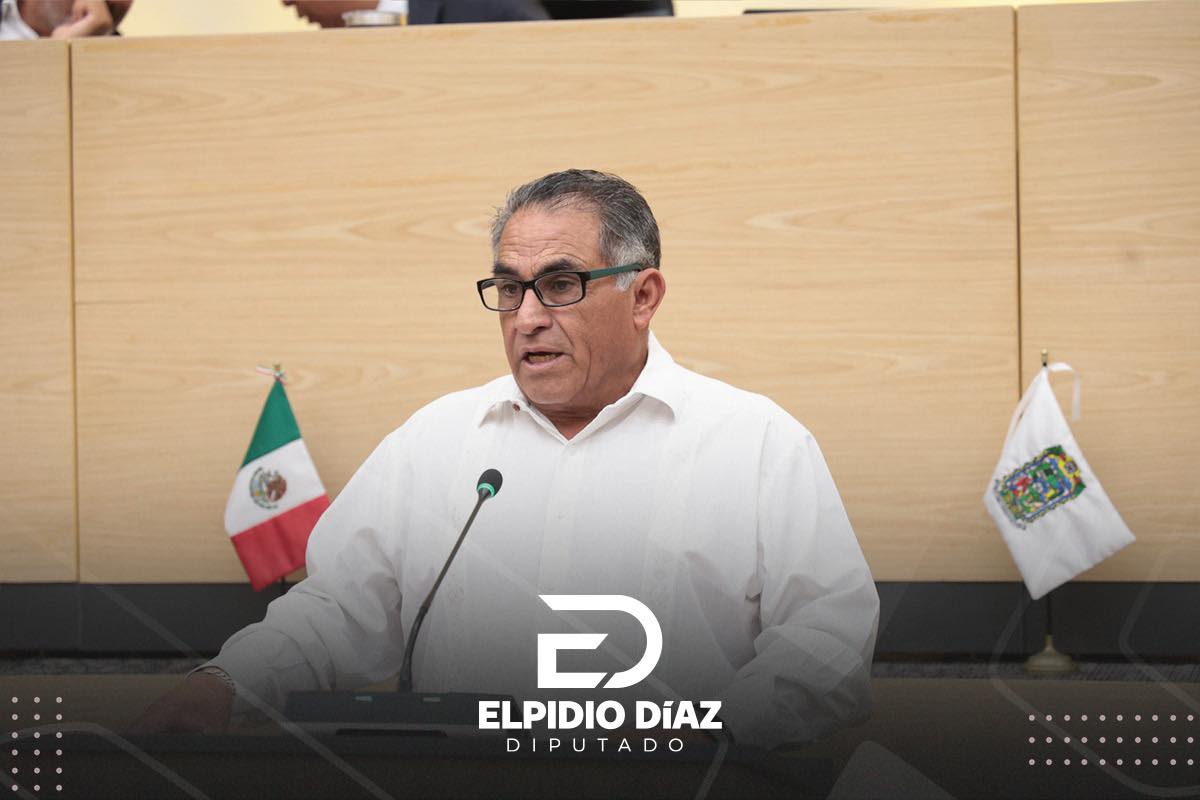 Elpidio Díaz defiende aumento al transporte en Puebla y propone eliminar descuento a estudiantes