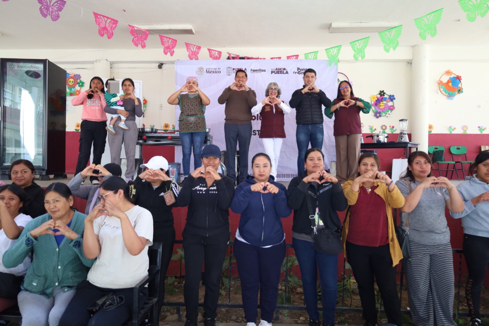 DIF de San Pedro Cholula equipa desayunador escolar en San Cristóbal Tepontla