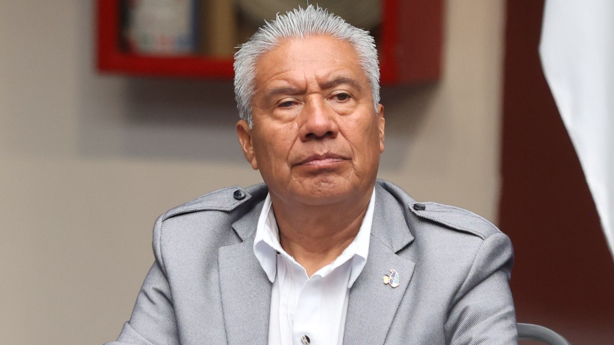 Choque de opiniones por el transporte en Puebla; diputado pide alza y la SEP defiende el bolsillo estudiantil