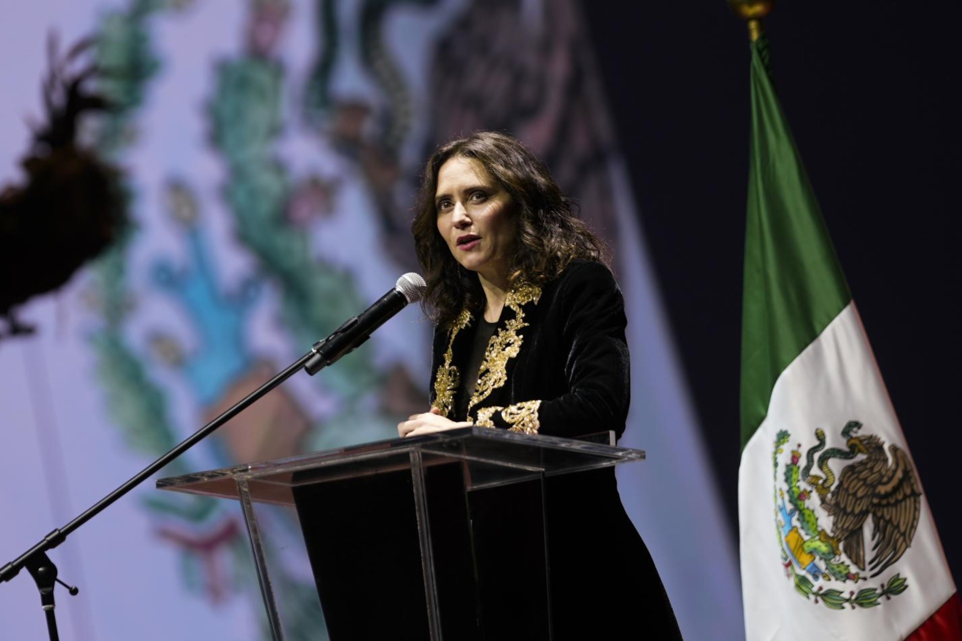 Isabel Díaz Ayuso suspende parte de su gira en México y acusa “boicot” del gobierno de Sheinbaum