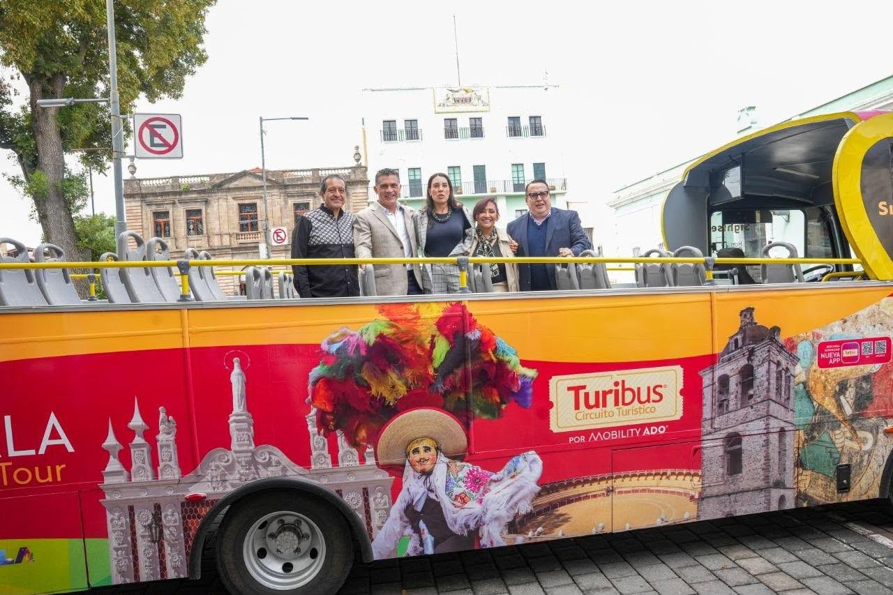 Tlaxcala se sube al Turibús: estrenan rutas para recorrer templos, exconventos y Pueblos Mágicos