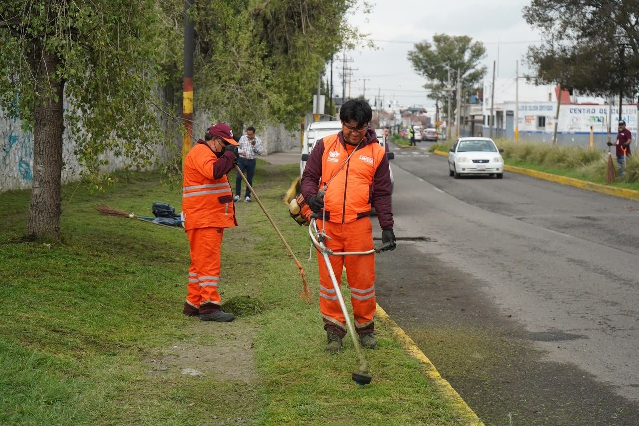 Realizan jornada integral de limpieza en la zona del Seminario Palafoxiano de Puebla